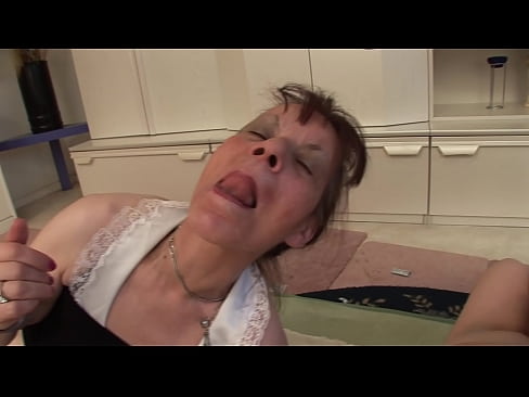 ❤️ Twee oumas en een oupa het 'n drietal ❤️ Porno vk by ons af.hqpornvideos.ru ☑
