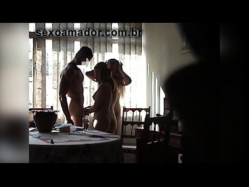 ❤️ Seksvriende nooi 'n reuse man en 'n drietal saam met hom ❤️ Porno vk by ons af.hqpornvideos.ru ☑