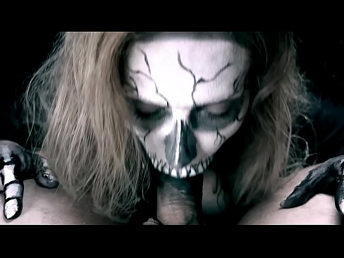 ❤️ Demoon meisie suig haan met haar swart mond en sluk cum. ❤️ Porno vk by ons af.hqpornvideos.ru ☑